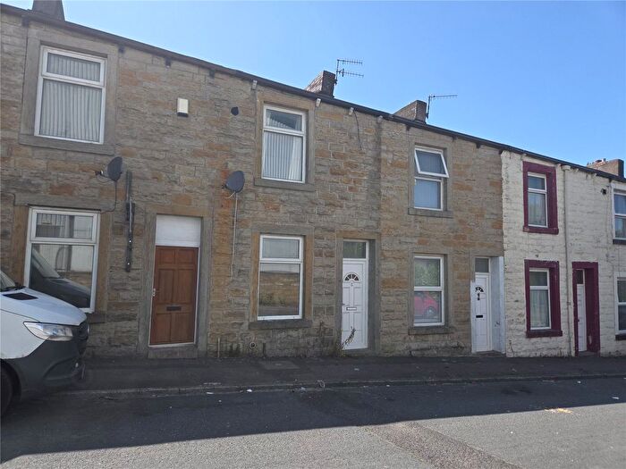 2 Bedroom Terraced House To Rent In Burnley, Lancashire, BB11