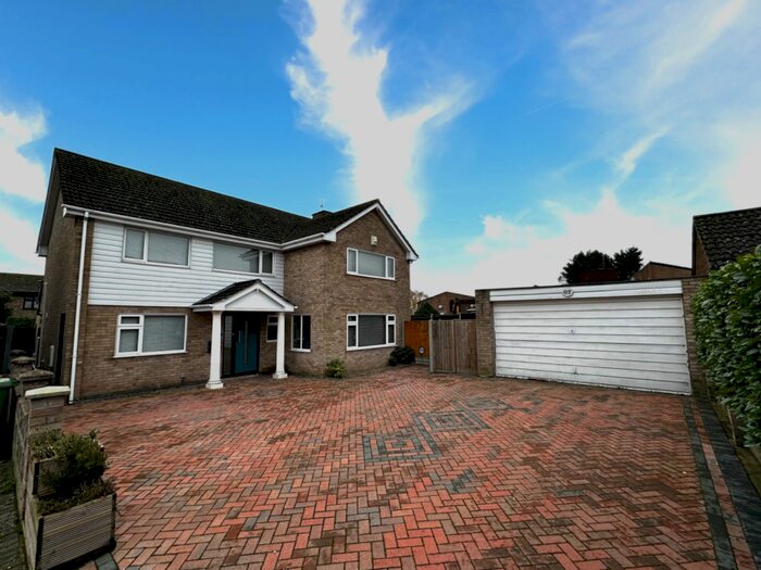 5 Bedroom Detached House To Rent In Churchill Road, Thetford, Norfolk, IP24