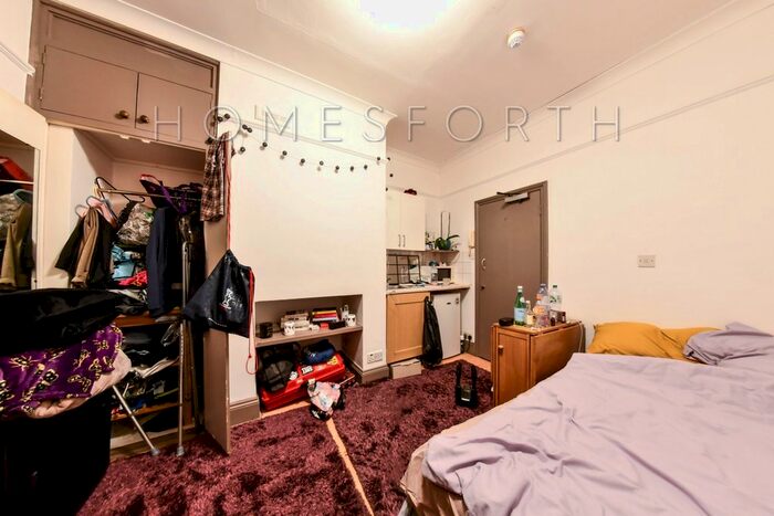 Studio To Rent In Lyncroft House, Lyncroft Gardens, West Hampstead, NW6