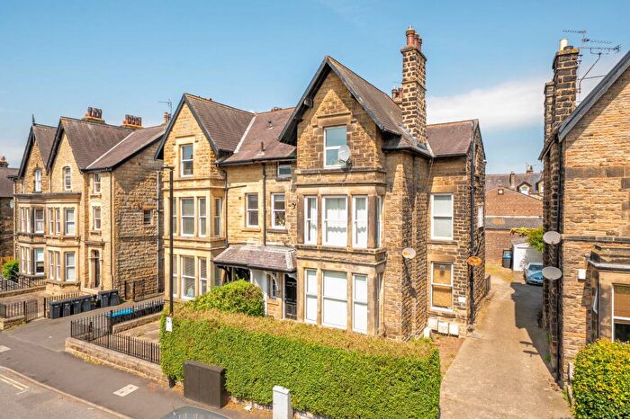 1 Bedroom Flat For Sale In East Parade, Harrogate, HG1