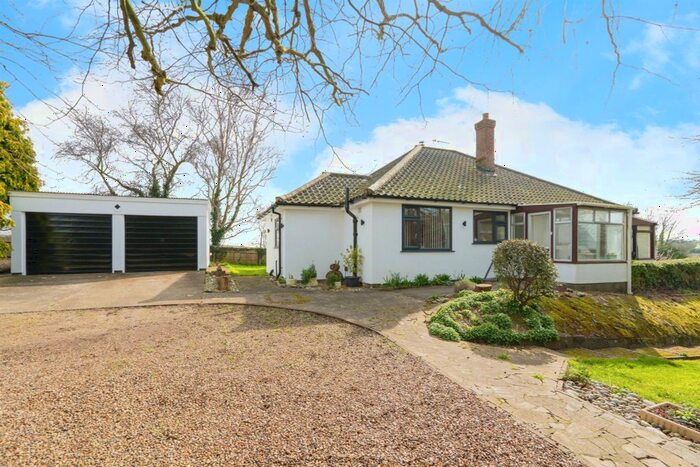 3 Bedroom Detached Bungalow For Sale In Mill Street, Gimingham, Norwich, NR11