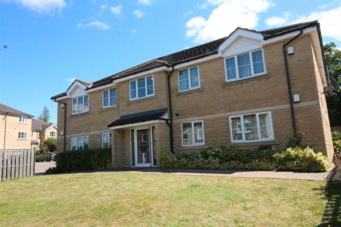 2 Bedroom Flat To Rent In Hilldale View, Brighton Street, Heckmondwike, WF16