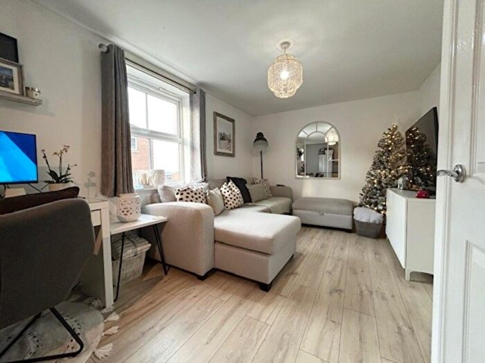 1 Bedroom Apartment For Sale In Frankel Avenue, Swindon, SN25