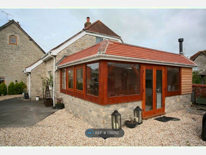 2 Bedroom Detached House To Rent In North Street, Warminster, BA12