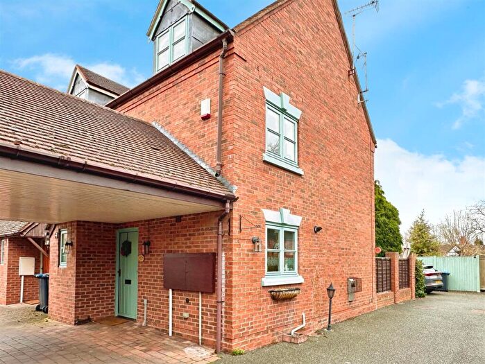3 Bedroom End Of Terrace House For Sale In Abbey Mews, Alcester, B49