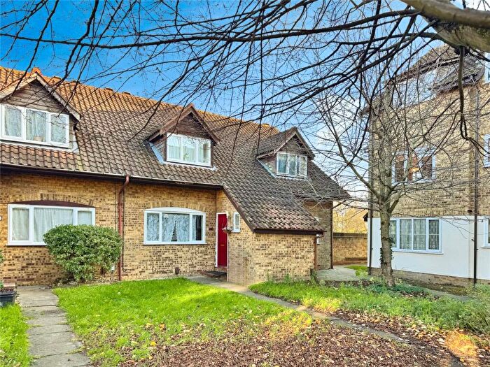 3 Bedroom Terraced House To Rent In Falcon Close, Dartford, Kent, DA1