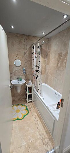 2 Bedroom Flat To Rent In Cumberland Avenue, Manchester, M27