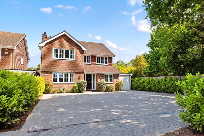 4 Bedroom Detached House For Sale In Headley Road, Grayshott, Hampshire, GU26
