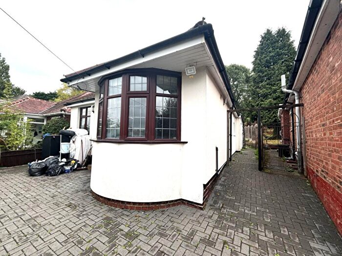 Studio To Rent In Nigel Avenue, Northfield, B31