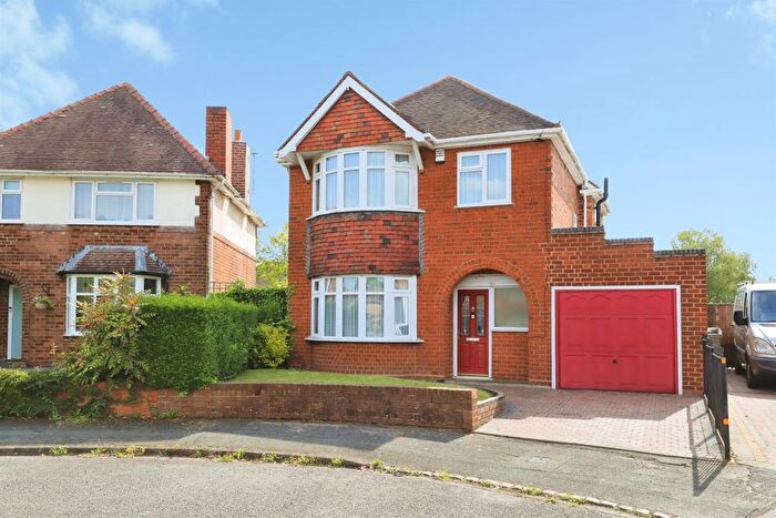 3 Bedroom Detached House For Sale In Springfield Road, Bilston, WV14
