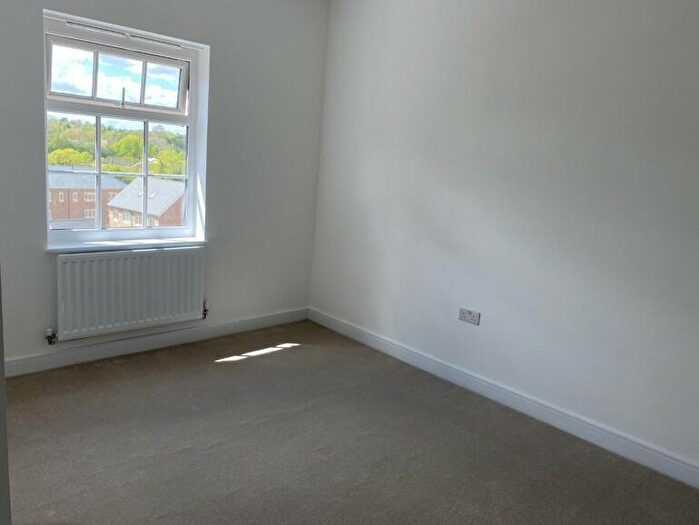 1 Bedroom Flat To Rent In Little Meadow Court, Watermark Road, Maidstone, Kent, ME14