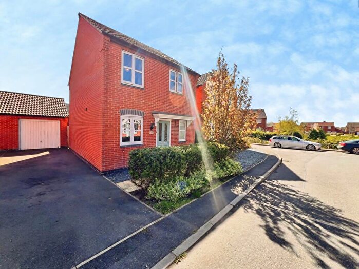 3 Bedroom Detached House For Sale In Cascade Close, Burton-on-Trent, Staffordshire, DE14