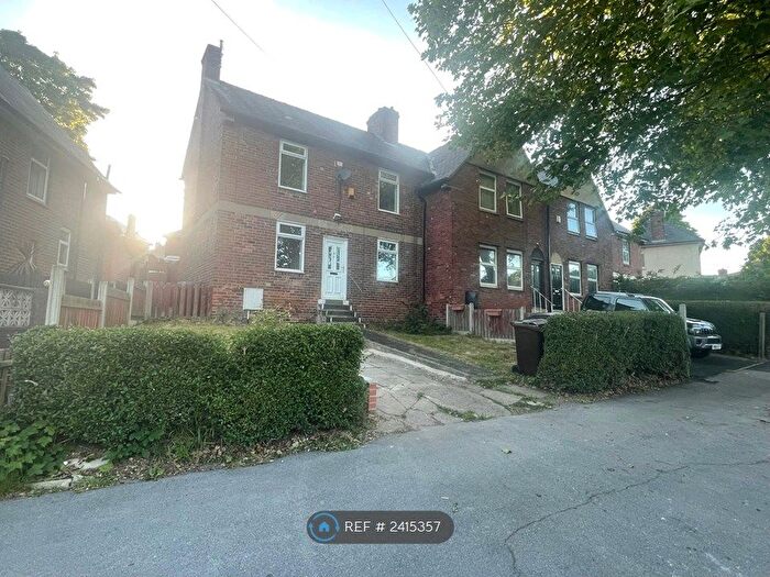 3 Bedroom End Of Terrace House To Rent In Edensor Road, Sheffield, S5