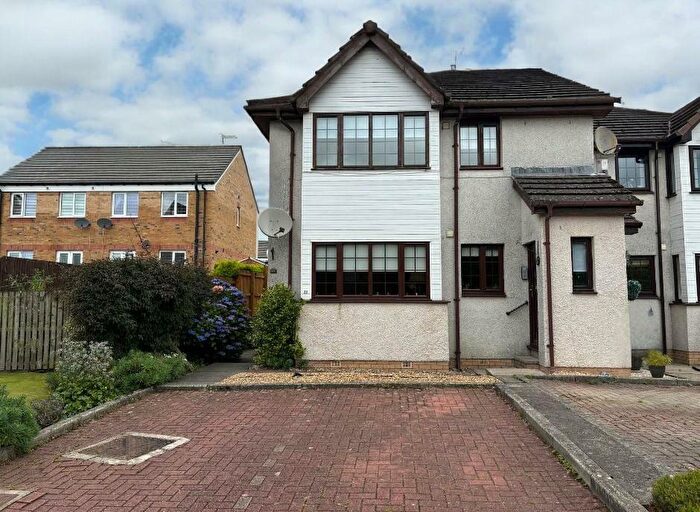 2 Bedroom Flat To Rent In Mayfield Gardens, Carluke, ML8