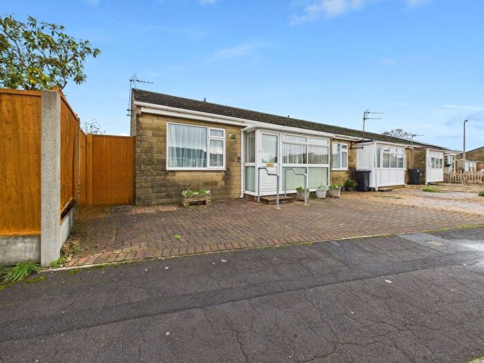 2 Bedroom Bungalow For Sale In Turnbury Close, Worle, Weston-Super-Mare, BS22