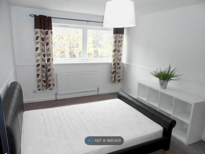 4 Bedroom End Of Terrace House To Rent In Leontine Close, London, SE15