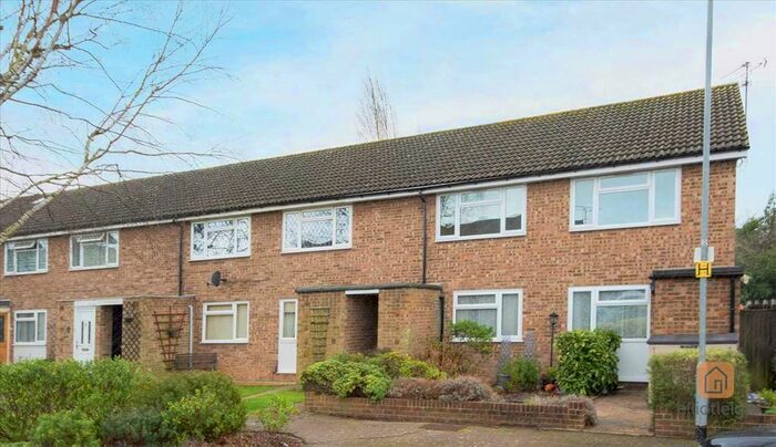 2 Bedroom Flat To Rent In Keats Close, Chigwel, Essex, IG7