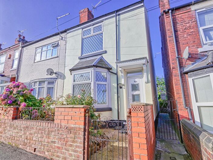 2 Bedroom End Of Terrace House For Sale In North Wingfield Road, Grassmoor, Chesterfield, Derbyshire, S42