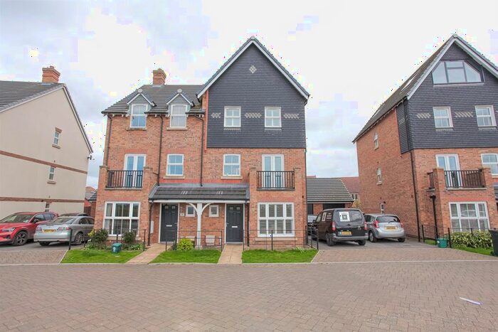 4 Bedroom Detached House To Rent In Mallard Drive, Didcot, OX11