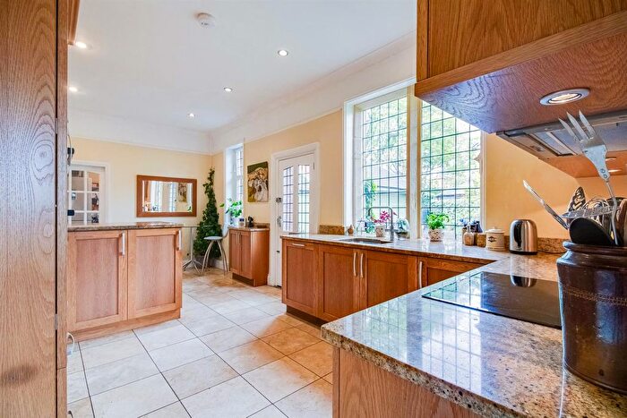 5 Bedroom Detached House For Sale In Hallmark Fine Homes | Chevet Lane, Sandal, Wakefield, WF2