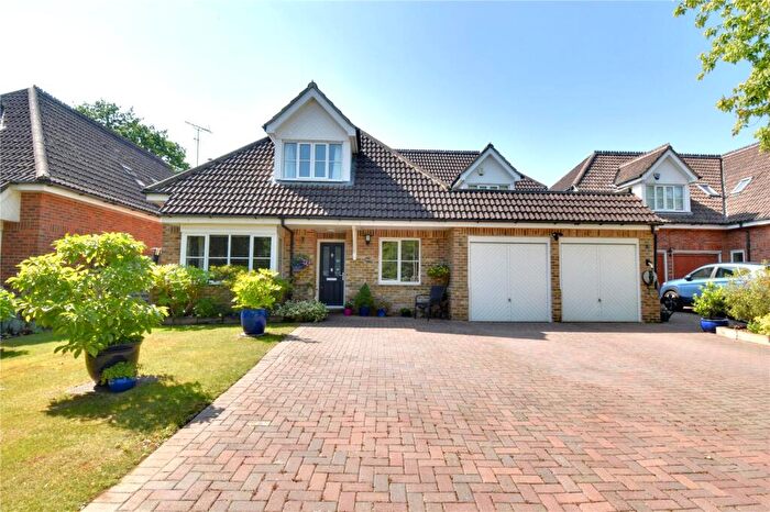 4 Bedroom Detached House For Sale In Bucknalls Drive, Bricket Wood, St. Albans, Hertfordshire, AL2