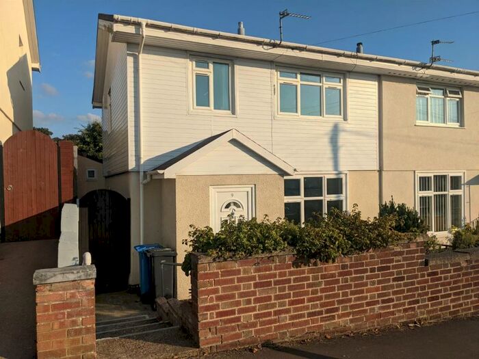 4 Bedroom Semi-Detached House To Rent In Waring Road, Norwich, NR5