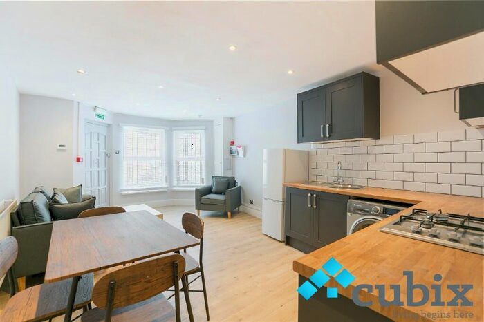 4 Bedroom End Of Terrace House To Rent In Brockley Road, London, SE4