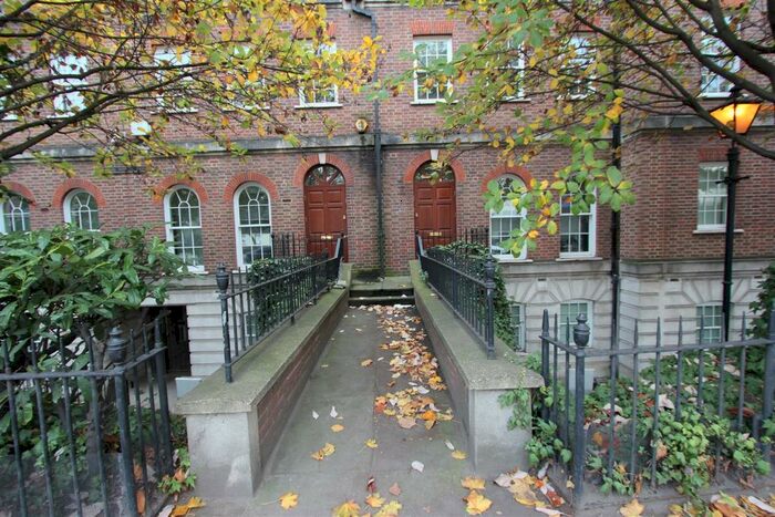 1 Bedroom Apartment To Rent In King Henry Terrace, Sovereign Court, Wapping, E1W