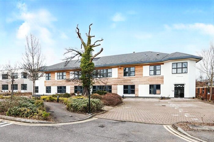 2 Bedroom Flat To Rent In Clifton House, Brants Bridge, Bracknell, RG12