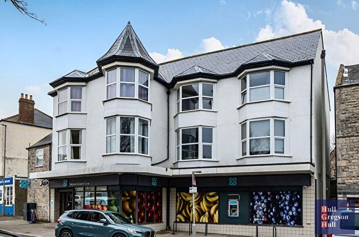 3 Bedroom Flat For Sale In Easton Square, Portland, DT5