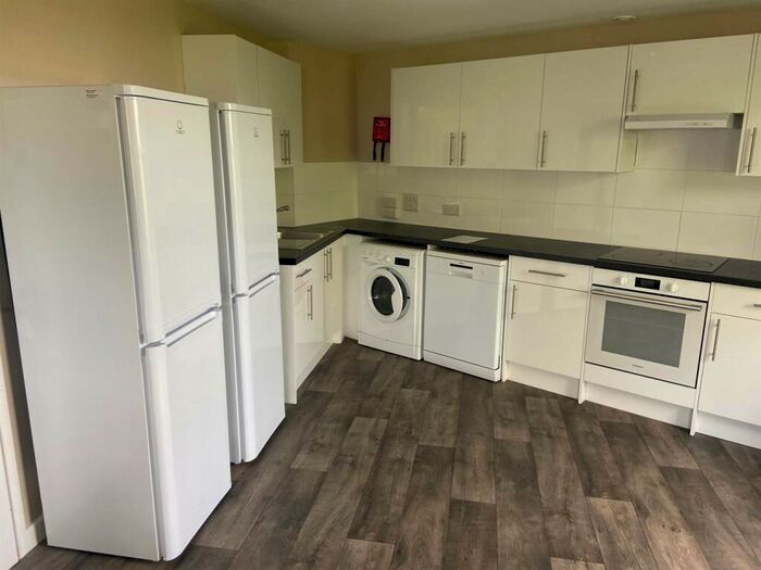 7 Bedroom House To Rent In Stokes Croft, St Pauls, Bristol, BS1