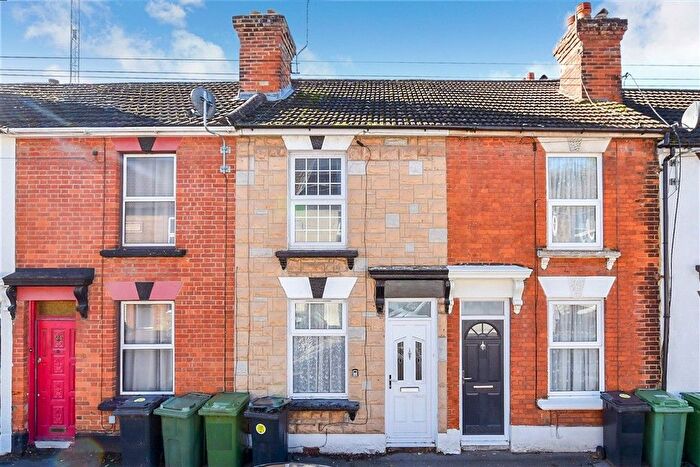 3 Bedroom Terraced House For Sale In Gladstone Road, Penenden Heath, Maidstone, Kent, ME14