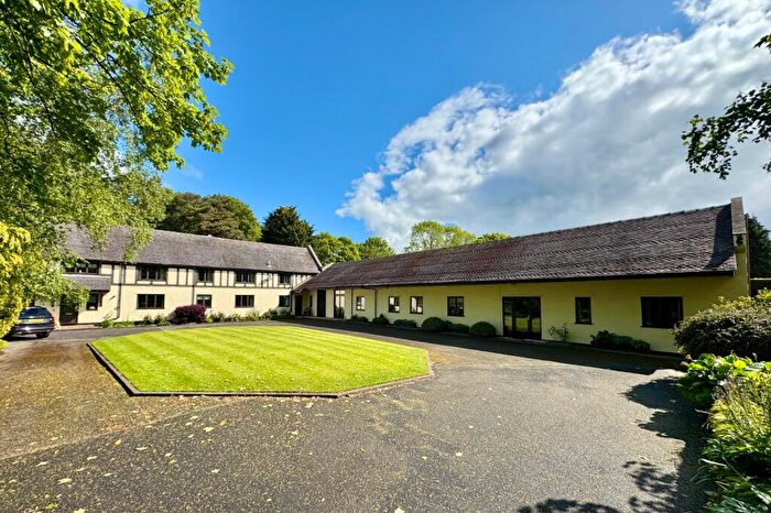 4 Bedroom Detached House For Sale In Hall Drive, Willaston, Nantwich, Cheshire, CW5