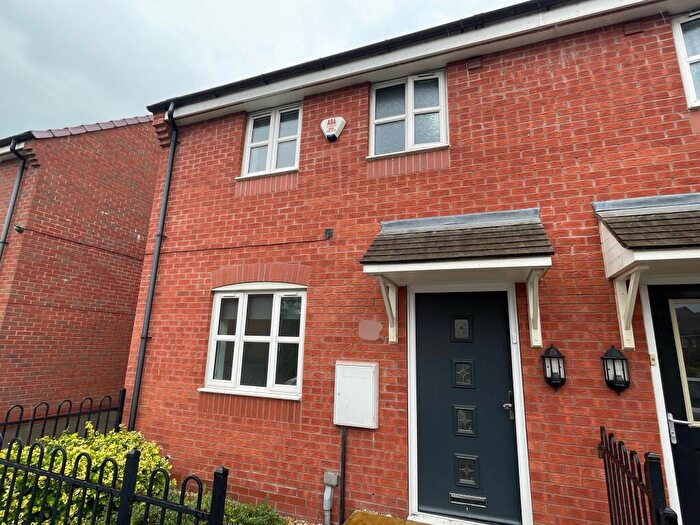 3 Bedroom Semi-Detached House To Rent In Cardrona Street, M18