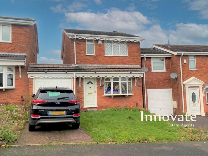 3 Bedroom Semi-Detached House To Rent In St. Brades Close, Tividale, Oldbury, B69