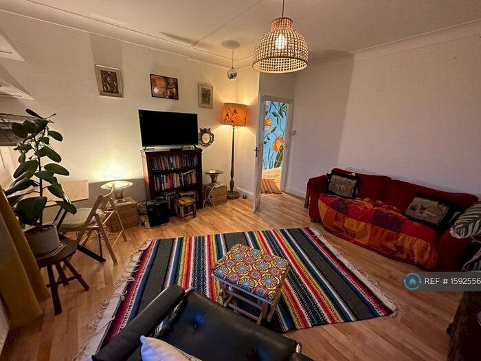 2 Bedroom Flat To Rent In Dunstans Road, London, SE22