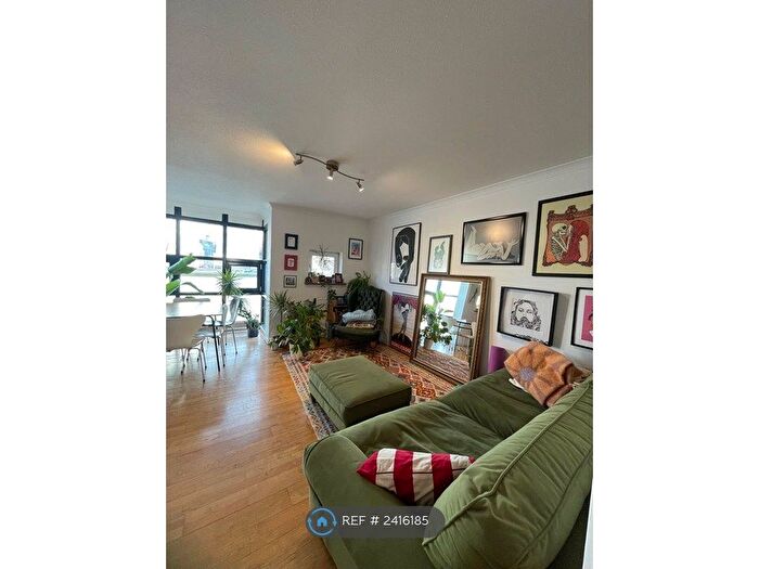 2 Bedroom Flat To Rent In Mermaid Court, London, SE16