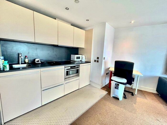 1 Bedroom Apartment To Rent In North West, Nottingham, NG1