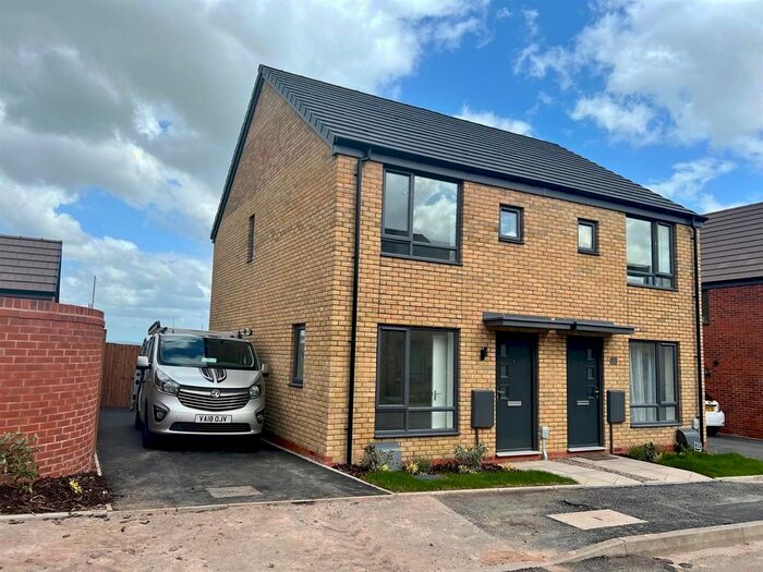 2 Bedroom Semi-Detached House To Rent In Strothers Avenue, Malvern, WR14