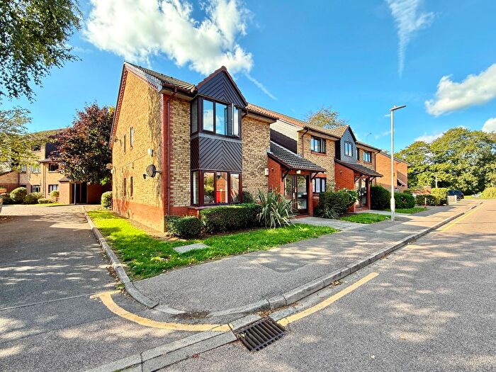 Studio To Rent In Waterside Close, Barking, IG11