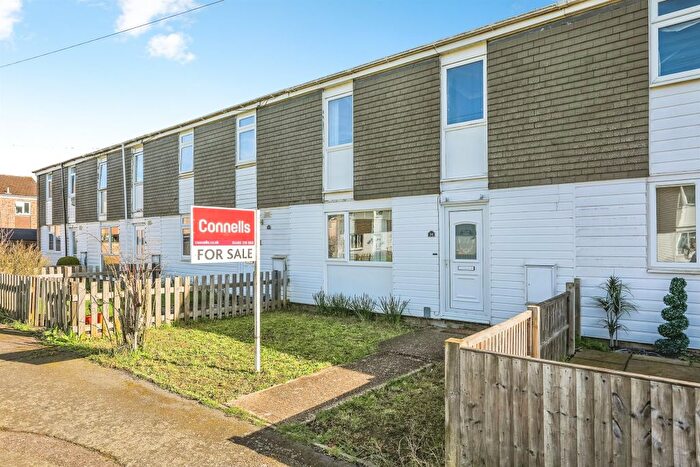 3 Bedroom Terraced House For Sale In Whitehall Walk, St. Neots, PE19