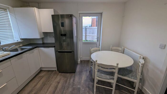 4 Bedroom Semi-Detached House To Rent In Moorcroft Gardens, Bolton, BL2