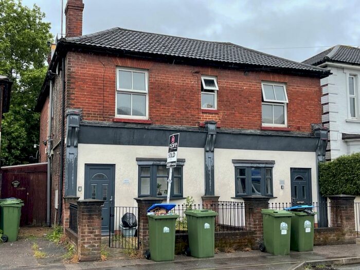 1 Bedroom Flat To Rent In Shirley Road, Shirley, SO15