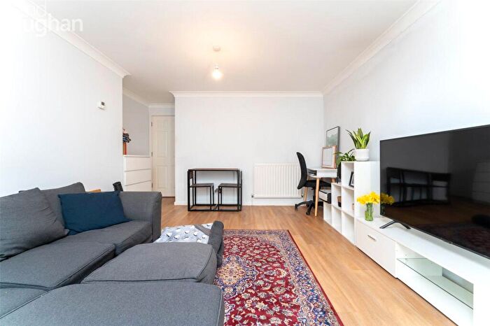 1 Bedroom Flat To Rent In Merton Court, The Strand, Brighton, BN2