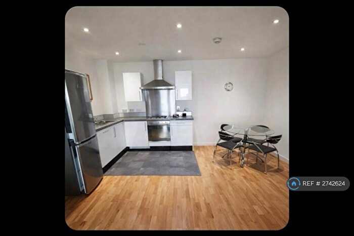 2 Bedroom Flat To Rent In The Reach, Liverpool, L3