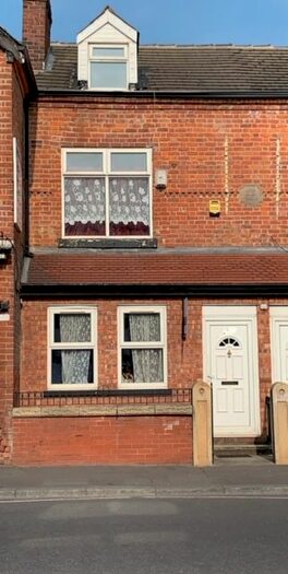 4 Bedroom Terraced House To Rent In Stockport Road, Manchester, M19