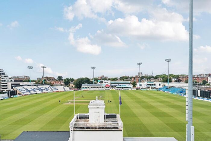 2 Bedroom Apartment To Rent In Palmeira Avenue Hove, BN3