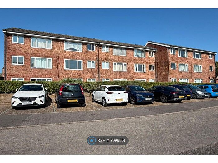 1 Bedroom Flat To Rent In Coleridge Way, Orpington, BR6