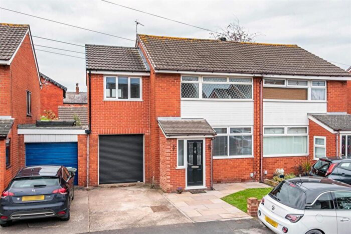 4 Bedroom Semi-Detached House For Sale In Yarrow Close, Croston, Leyland, PR26