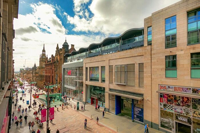 3 Bedroom Apartment For Sale In Bath Street, Glasgow City, G2